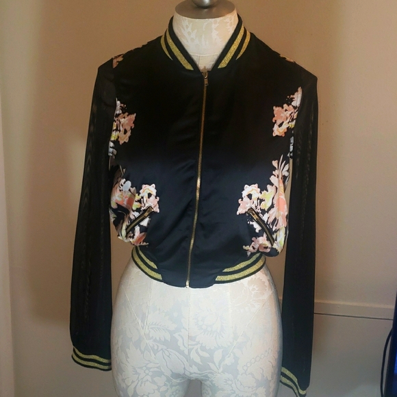 Jacket - Picture 1 of 7